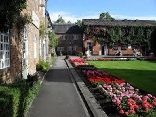 Wilton Shopping Village