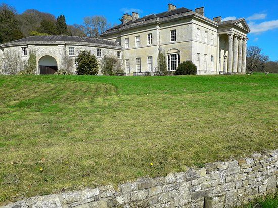 Dinton Park & Philipps House